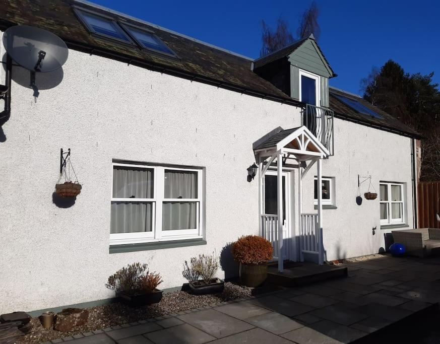 Vila Pinewood Cotage - Country Walks And Relaxation Blairgowrie and Rattray Exteriér fotografie